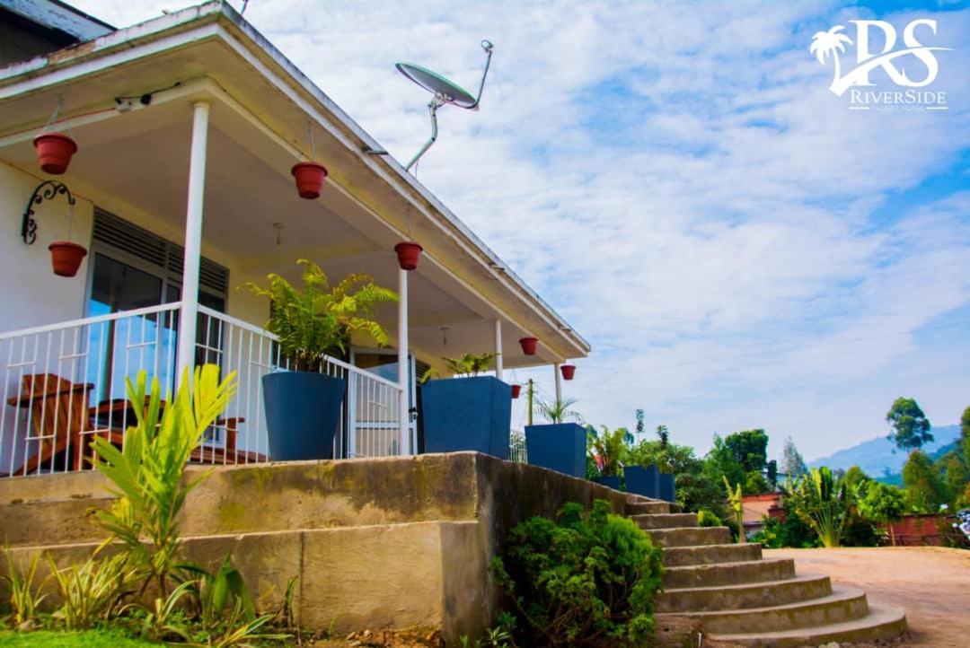 Riverside Resort Hotel Kabale Exteriör bild